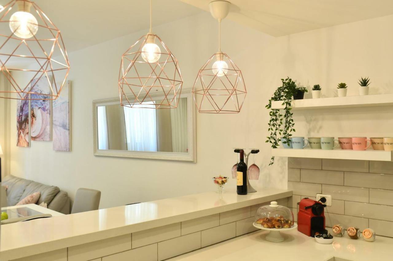 Saidoff, Amazing 4 Bedroom 3 Bath In City Center, Pool, Parking!!! Kudüs Dış mekan fotoğraf
