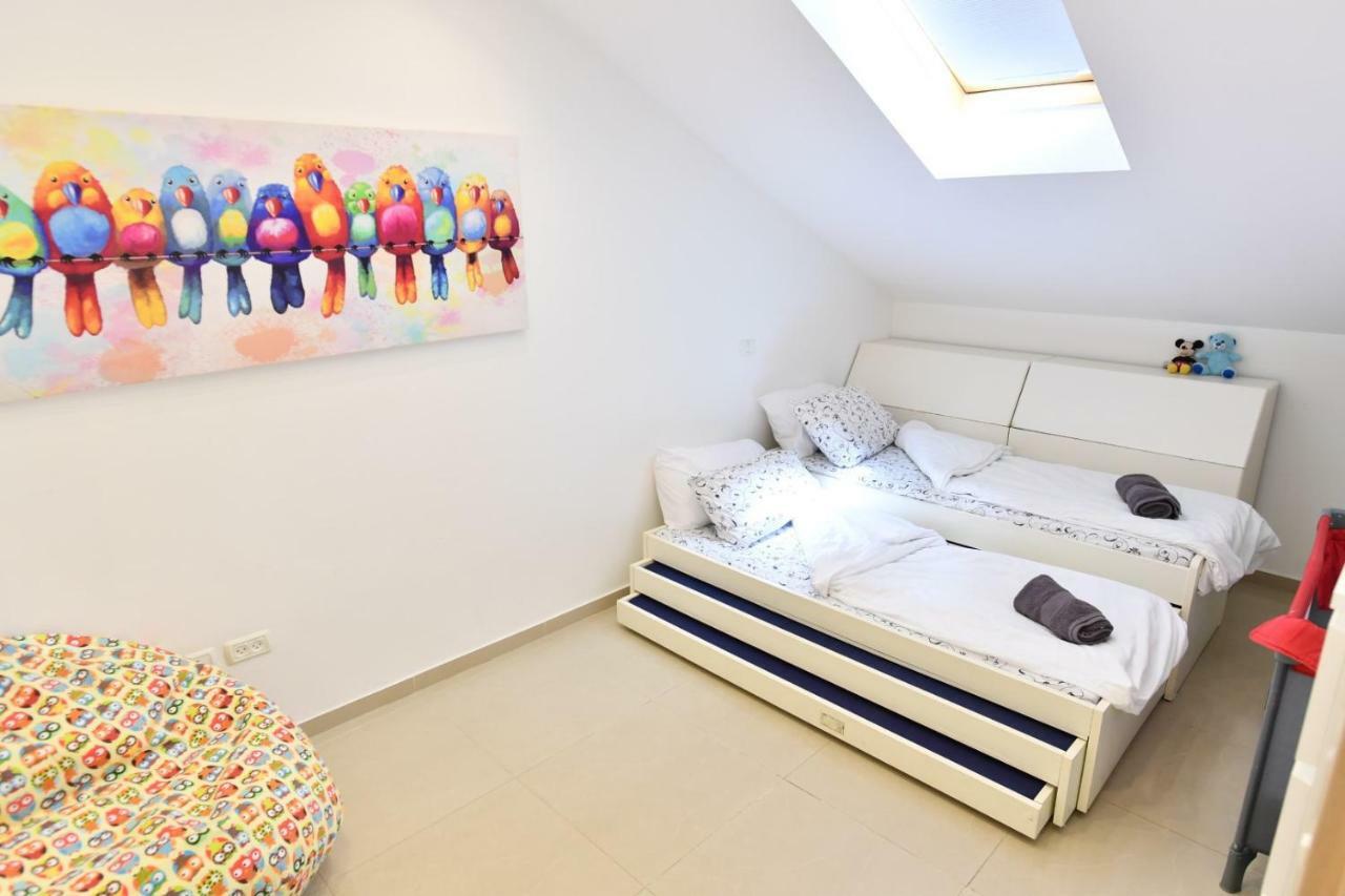 Saidoff, Amazing 4 Bedroom 3 Bath In City Center, Pool, Parking!!! Kudüs Dış mekan fotoğraf