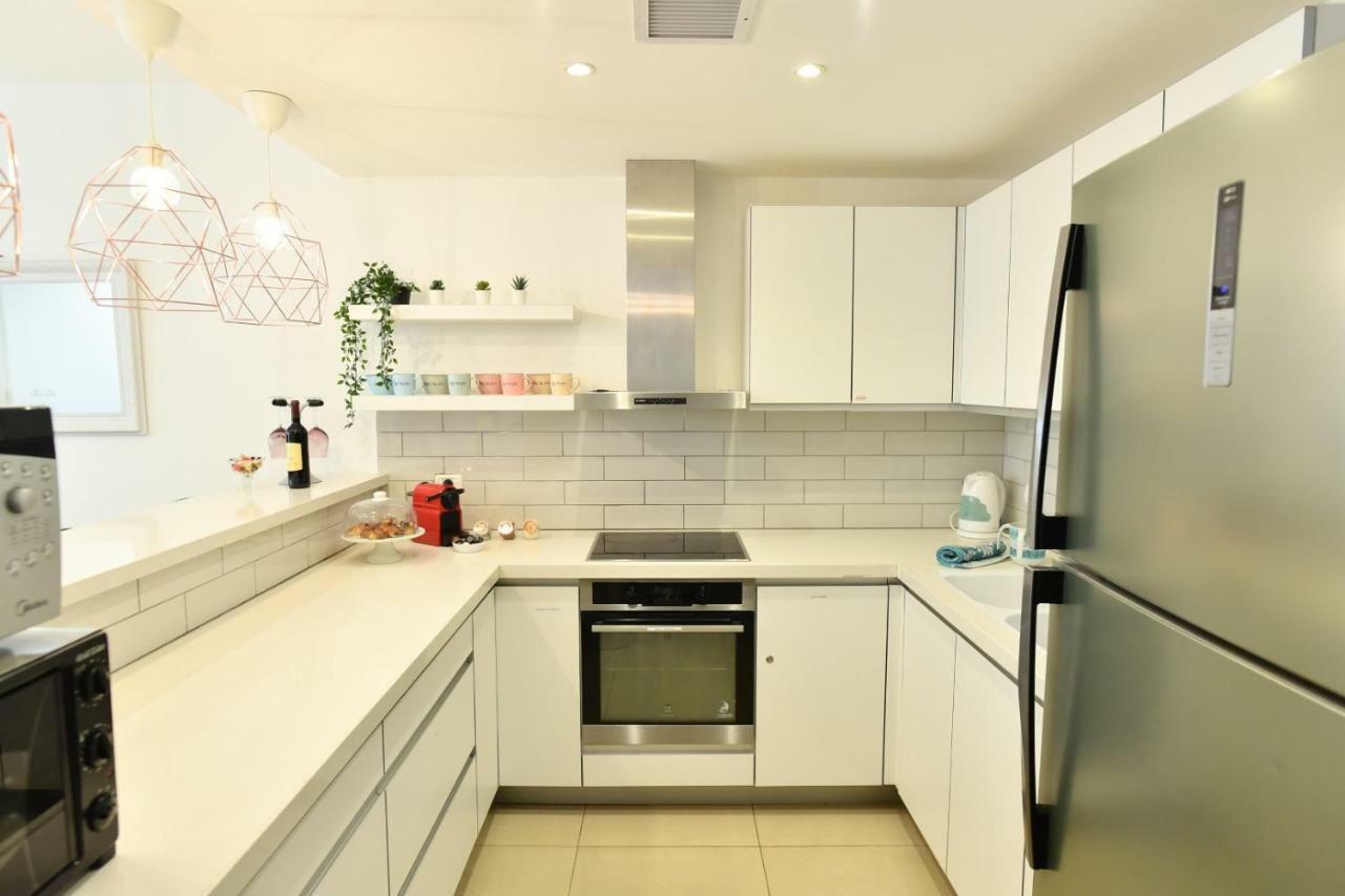 Saidoff, Amazing 4 Bedroom 3 Bath In City Center, Pool, Parking!!! Kudüs Dış mekan fotoğraf